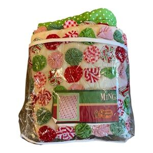 Cracker barrel mingle and jingle Christmas quilt 50x60”